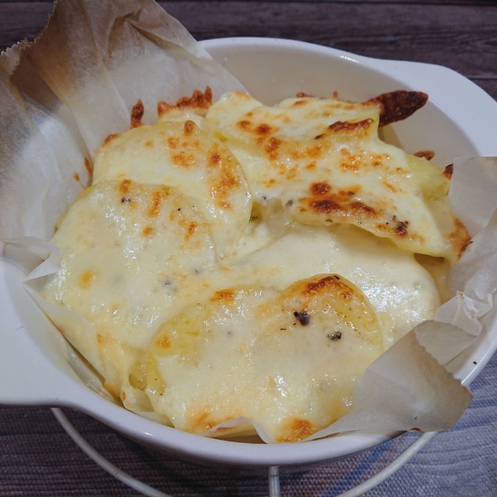 ほくほくポテトじゃが芋のコストコチーズ焼きグラタン